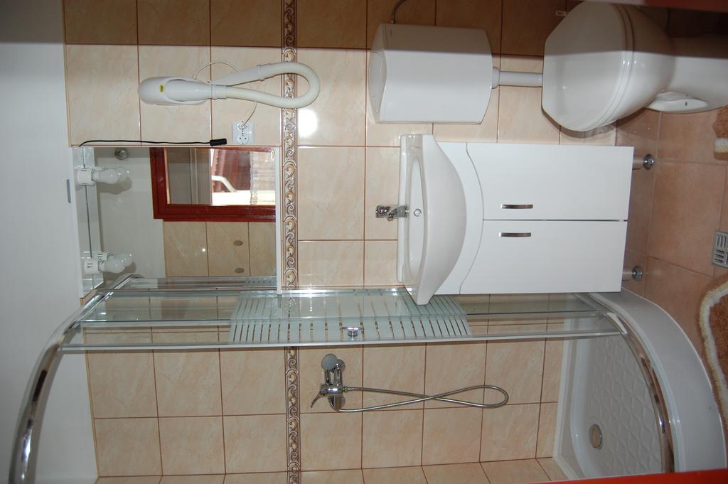 Zach Klara Utcai Apartman Вишеград Экстерьер фото
