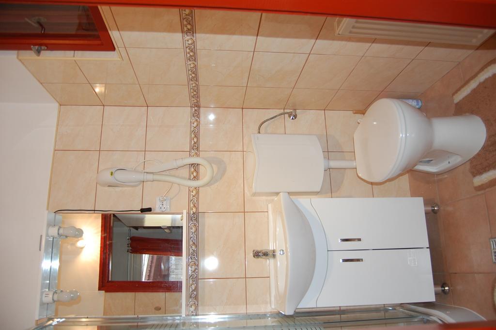 Zach Klara Utcai Apartman Вишеград Экстерьер фото