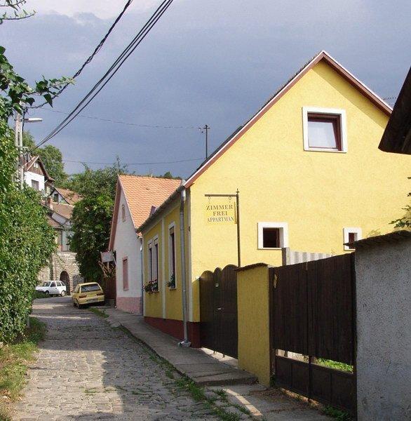 Zach Klara Utcai Apartman Вишеград Экстерьер фото